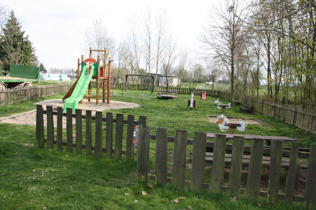 Spielplatz Straßfeld - Zur Heide