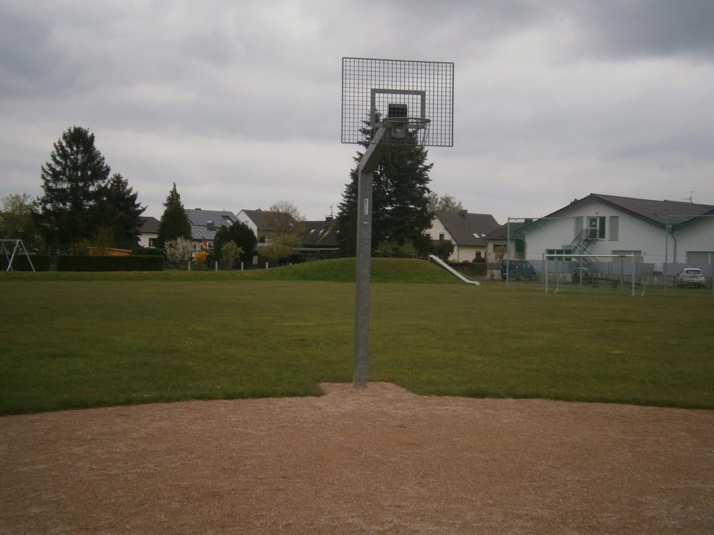 Spielplatz Miel - Am Sportplatz
