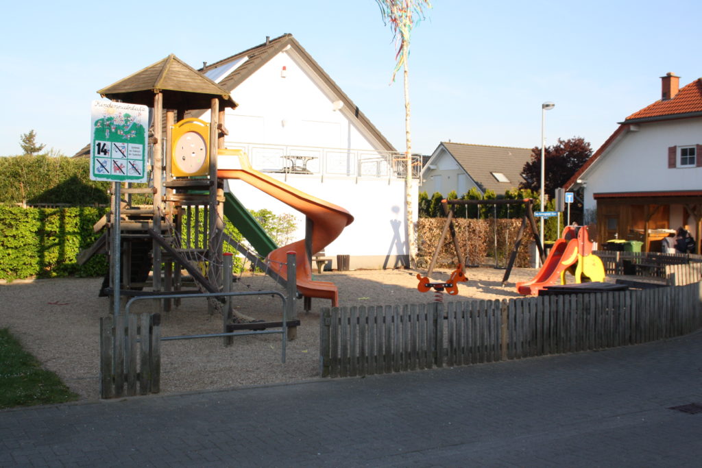 Spielplatz Heimerzheim - Kottenrover Maar